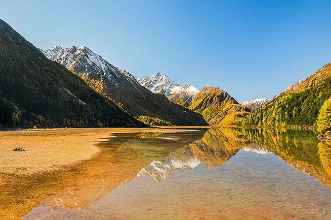 去甘孜和阿坝哪个风景更好,8月川西甘孜和阿坝