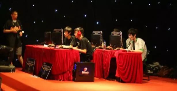 被Dota玩家说了十年的“爹妈大战”，究竟是怎样的战役