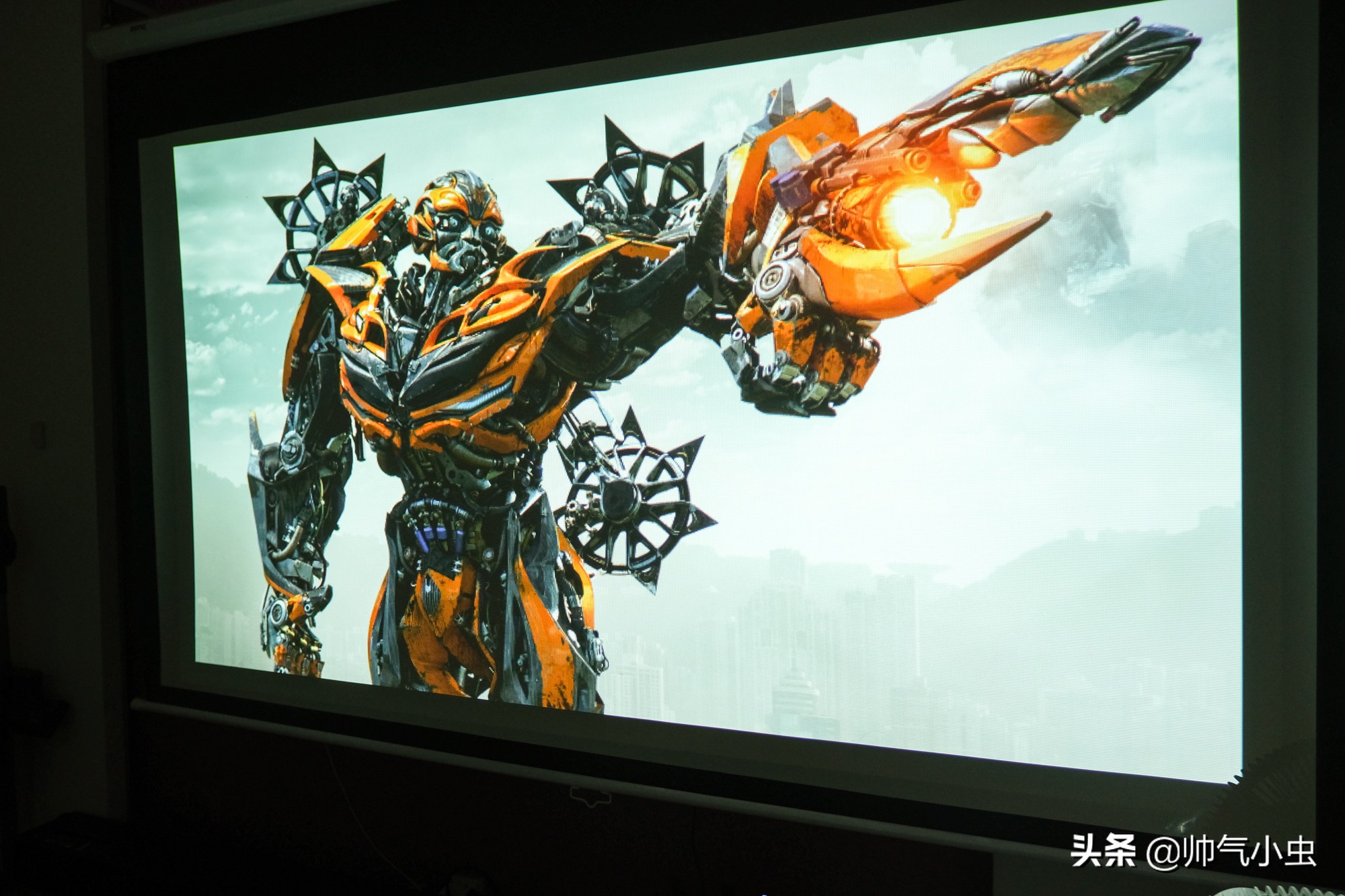 天猫精灵测评投影仪,天猫精灵小红盒投影仪测评