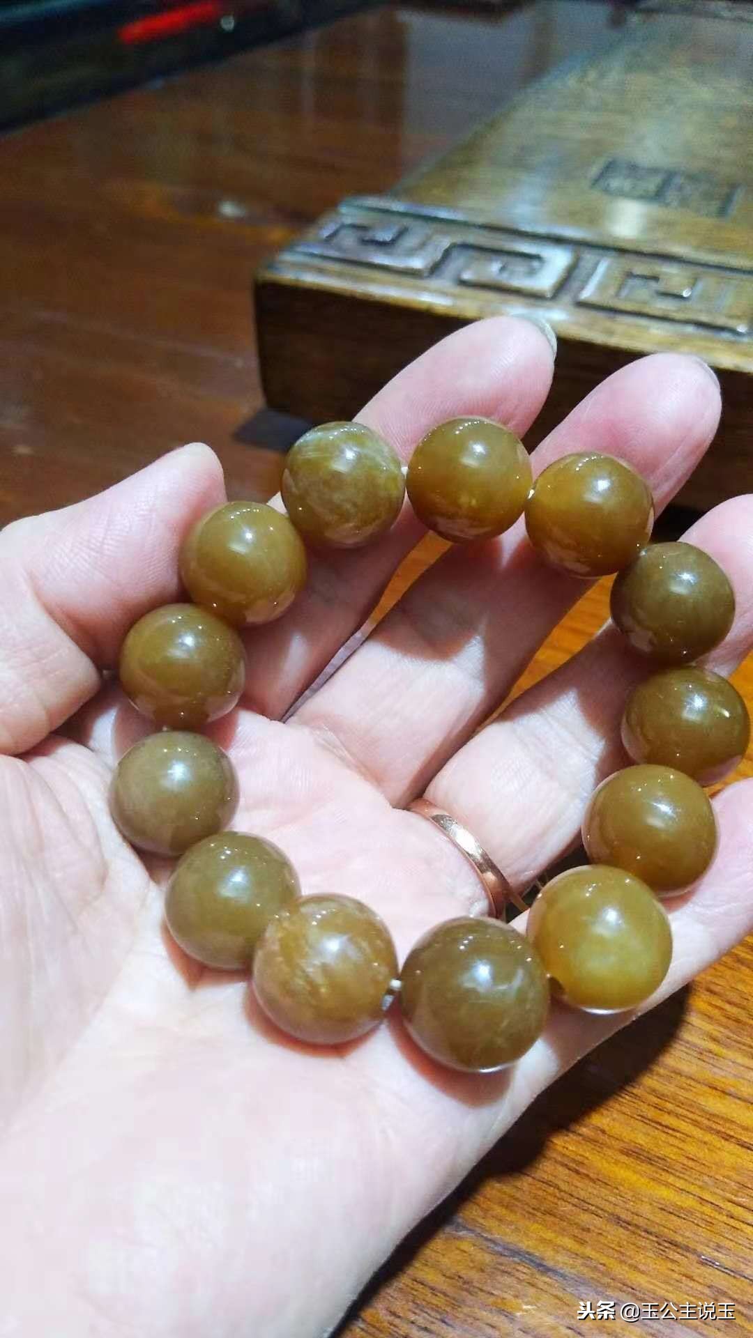 糖玉的俄料鉴别,新疆糖玉和俄糖玉的区别