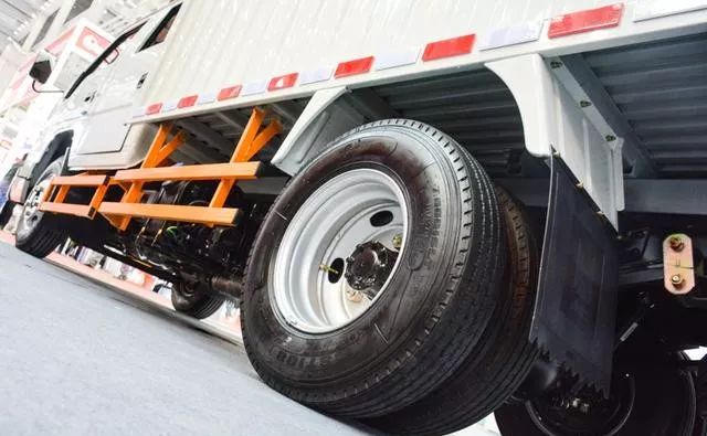 江铃顺达轻卡双排3.3米国六怎么样,江铃顺达3.8米排半详解