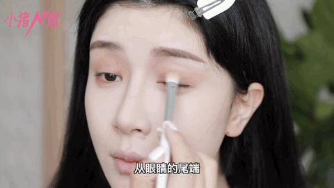 炸上热搜的她，说一句人间绝色不过分吧？