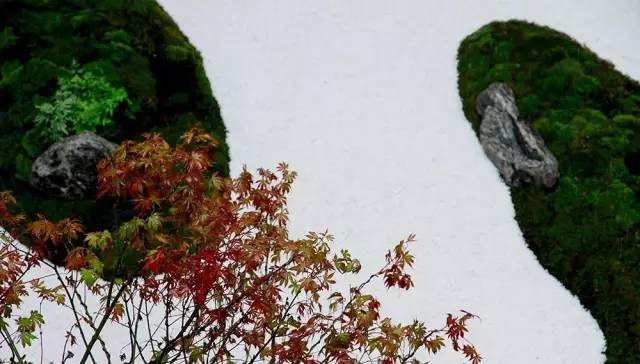 枯山水庭院景观制作过程,庭院枯山水施工做法