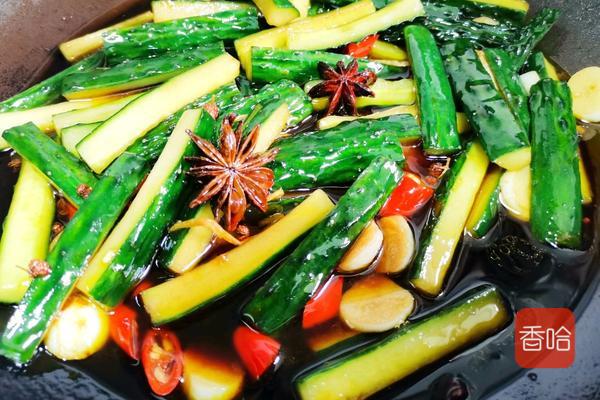 嘎嘣脆的腌黄瓜你喜欢吗,奶奶30多年腌制黄瓜秘方