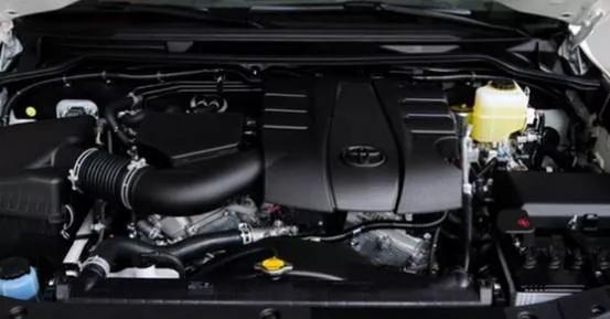 陆巡丐版对比高配霸道,陆巡丐版便宜了吗