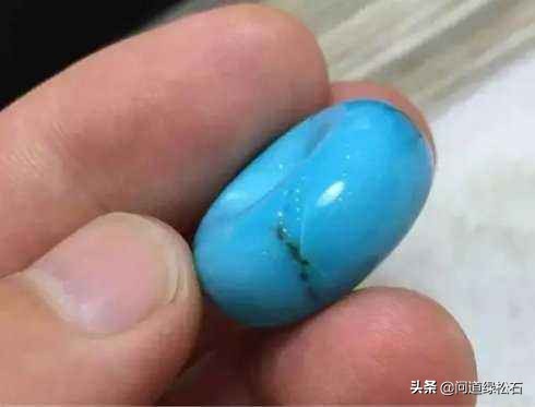 绿松石内部冰裂,绿松石盘着就出现冰裂