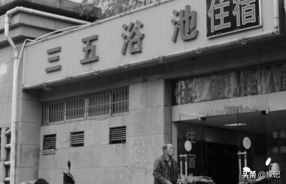 重温30年的农村生活看了不许流泪,40年前的农村就是这个样子