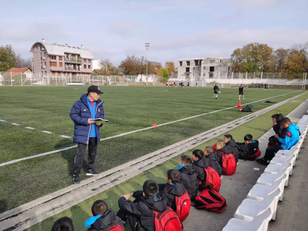 梅州客家队踢亚冠,梅州客家出征视频