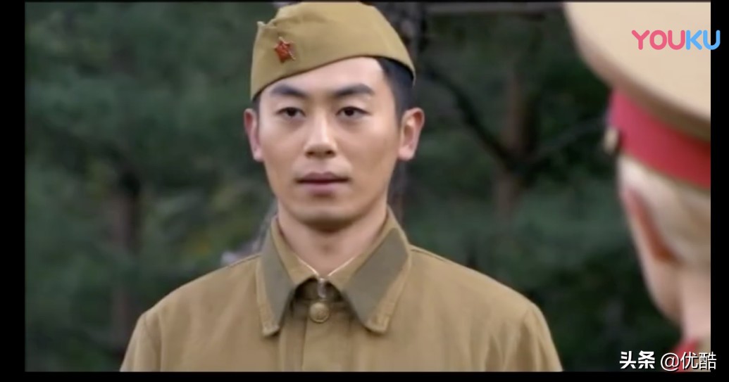 黄景瑜林更新最新视频,黄景瑜和林更新穿西装