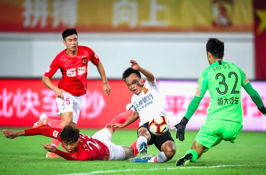 手刃恒大！带升班马杀到上流“老铁”这波操作真的666