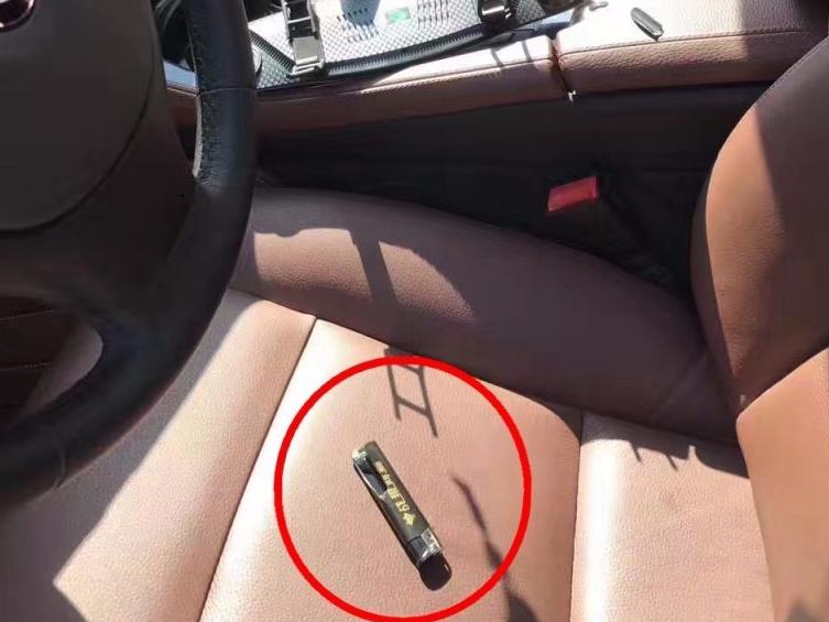 车为什么会自然?这些配置加在车上,热天一到就是定时*弹炸**