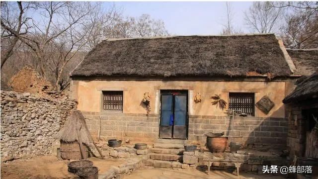 农村户口迁出后还有办法盖房吗,农村户口迁出后农村的房子怎么办