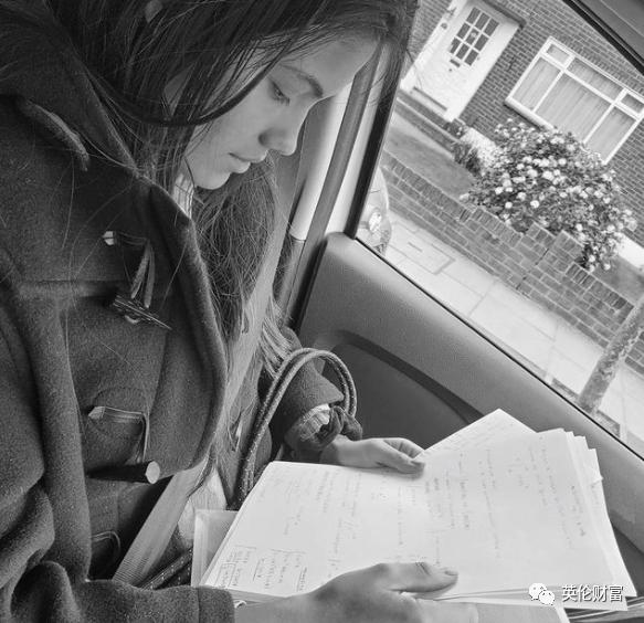 18岁华裔夺美网冠军向中国问好,华裔女孩勇夺美网公开赛冠军