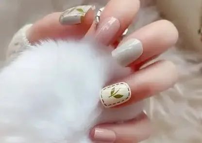 美甲教程适合夏天做的美甲,什么时候做美甲是最合适的