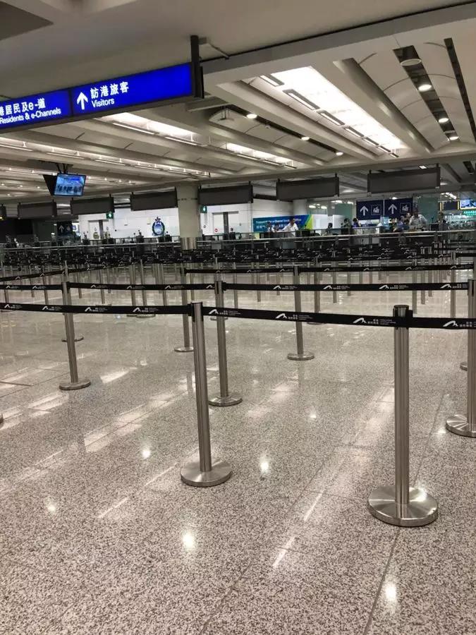 从来没见过如此冷清现场,从没见过如此空荡荡的长沙