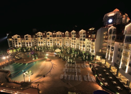 韩国大明山滑雪度假酒店,雪山温泉spa池