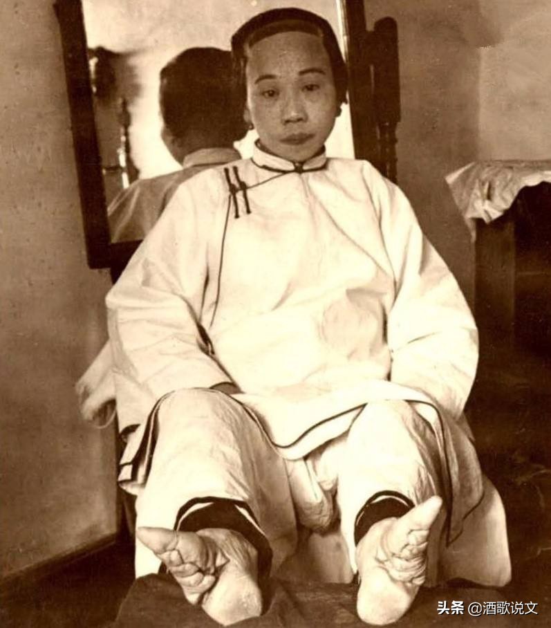 缠足疼吗,缠足到底疼不疼