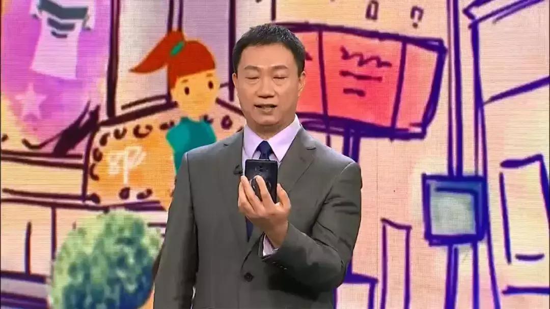 这个小动作竟可能导致瘫痪!吓得我赶紧放下手机……