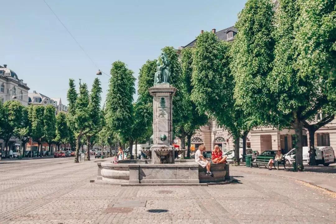 人民币去哪个国家汇率高,人民币汇率再“破7”