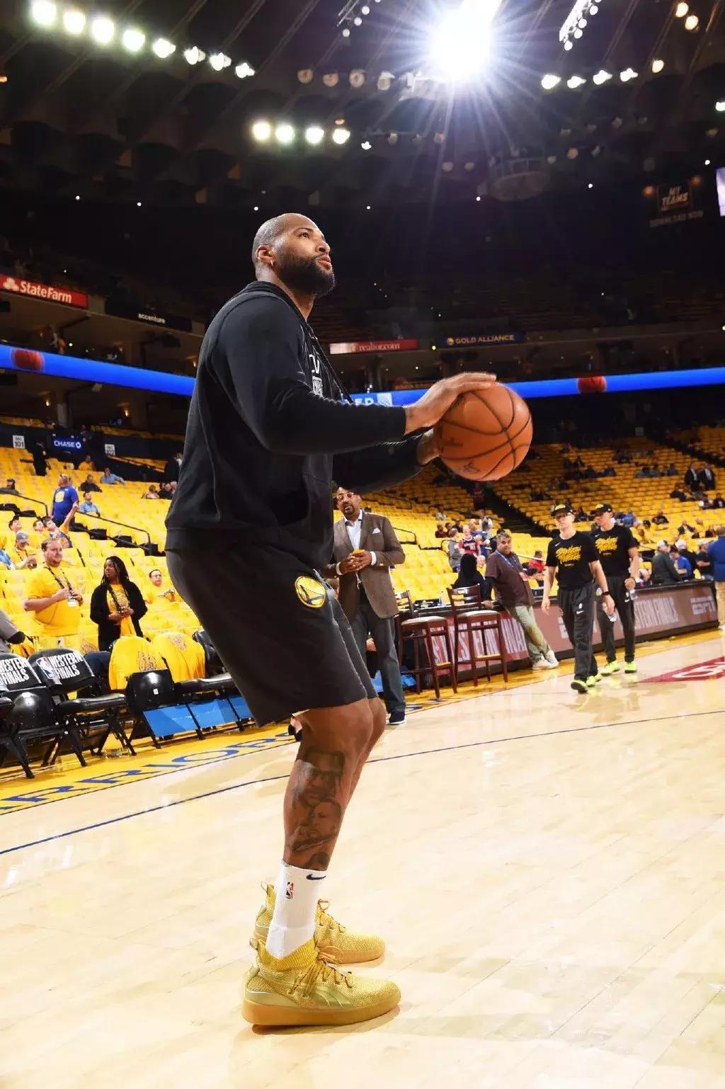 杜兰特太阳首秀上脚球鞋,nba2019总决赛g5杜兰特上脚球鞋