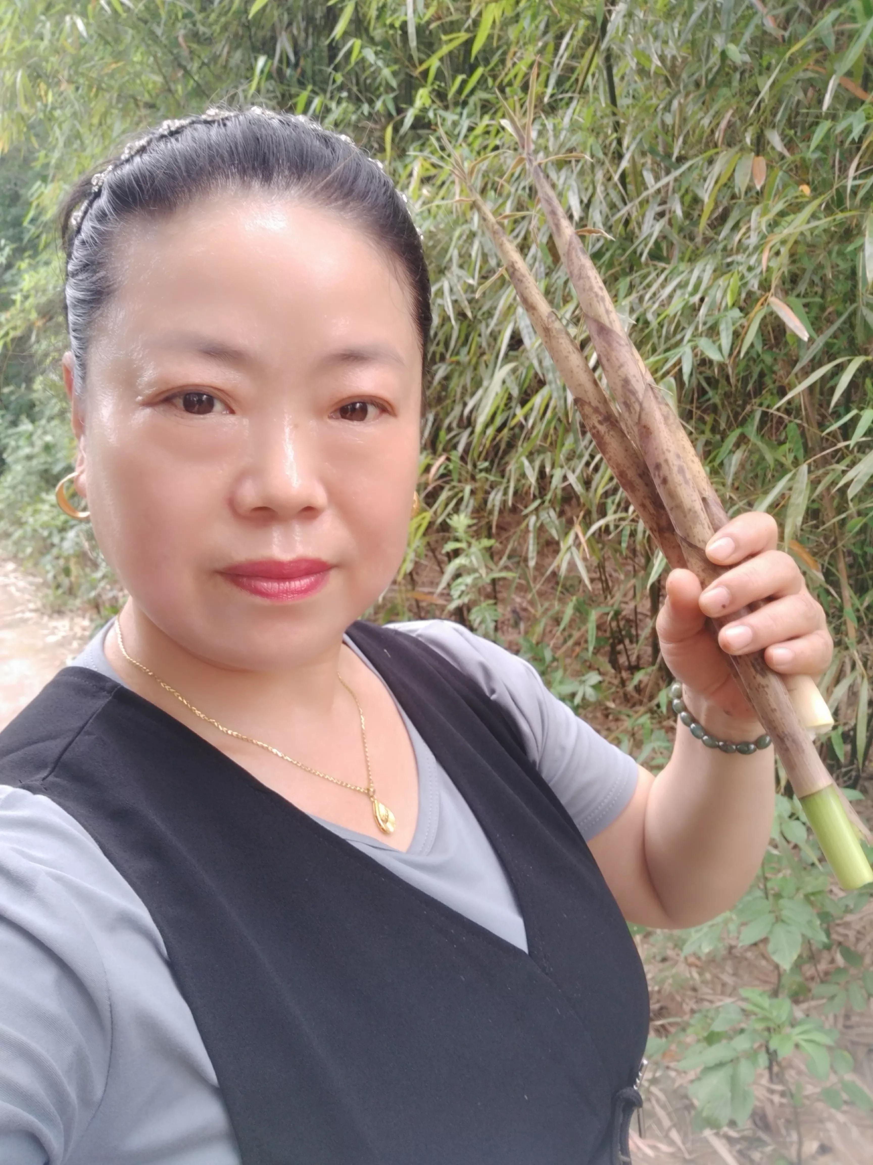 初夏,遇见我喜欢的斑竹笋