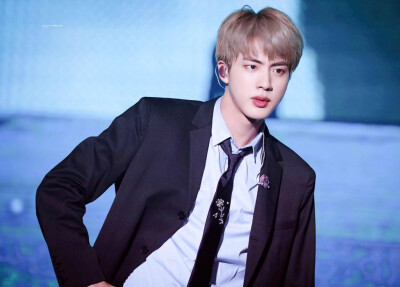 2023全球最美面孔第一名金泰亨,2019世界最帅面孔金泰亨