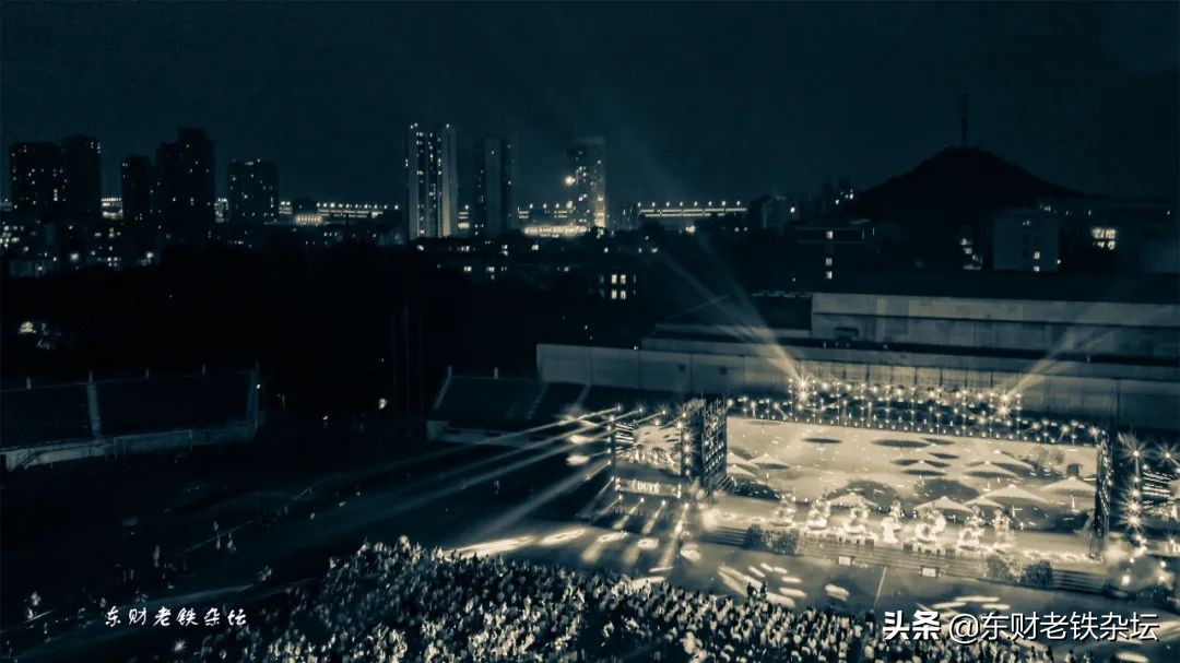 梦幻光雾山夜景演出,梦幻光影星空馆