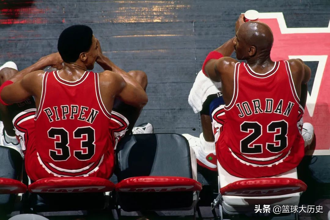 乔丹和耐克的终身合同,乔丹在公牛签的合同