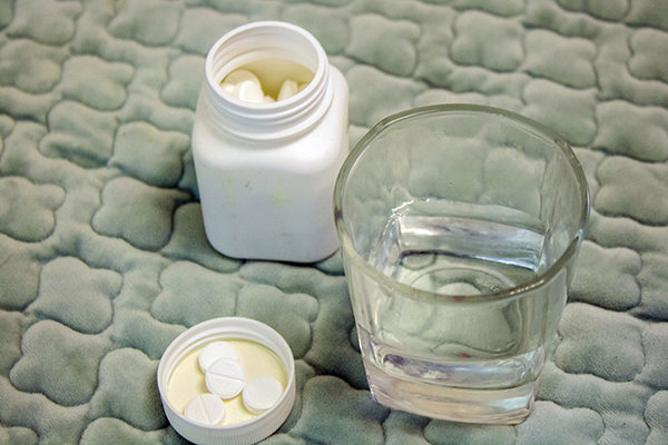 感冒初期有没有必要吃感冒药,感冒了硬抗还是吃药好