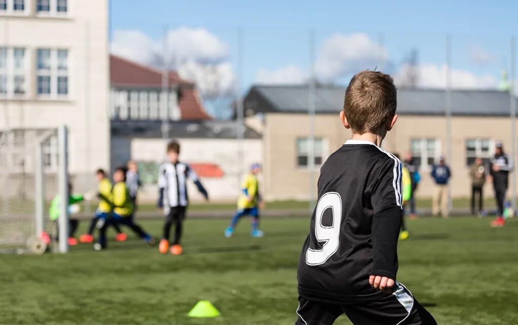 足球教练员等级划分,足球教练一般是什么级别