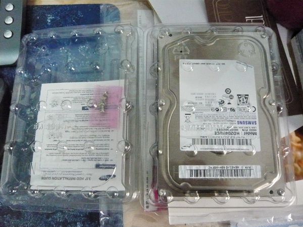 日立8t氦气硬盘为什么便宜,日立8t氦气硬盘最新评测