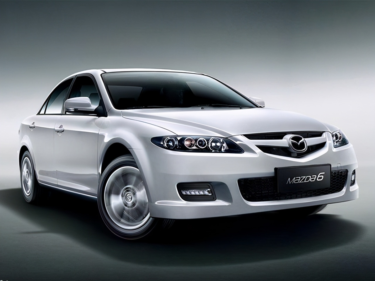 阿特兹过减速带前减震咯噔响,马自达6阿特兹异响问题解决了吗