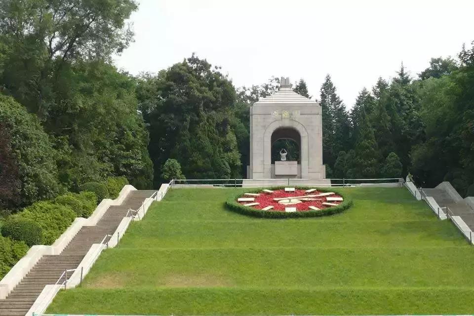 雨花台是雨花区吗,雨花台是中山陵吗