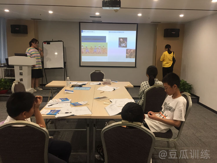 怎样表达出自己善于沟通,沟通与语言表达技巧有哪些