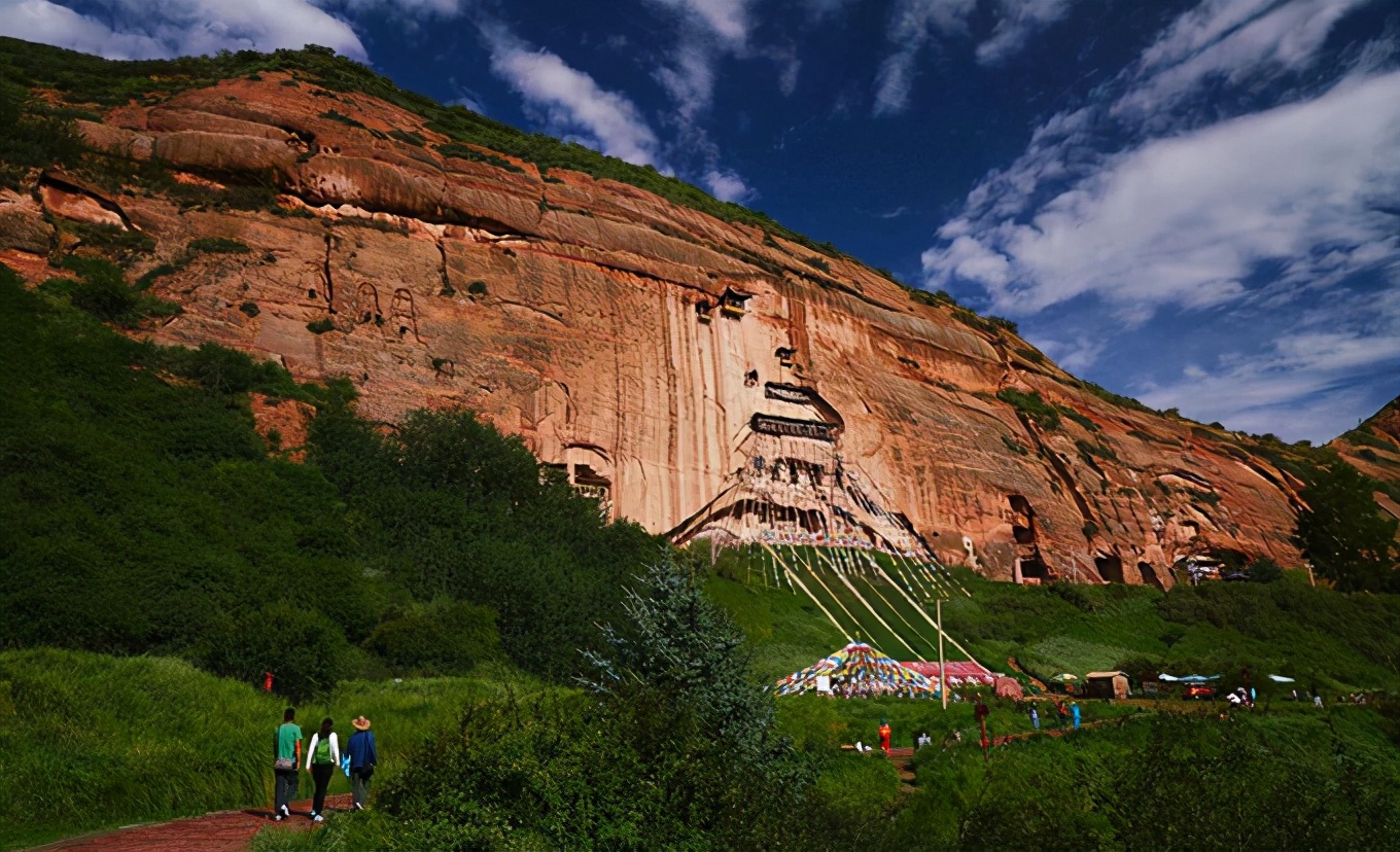 雅丹一日游最佳去处,水上雅丹游玩避坑