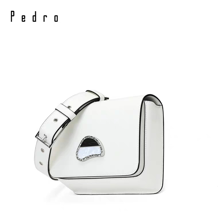 比小ck高端一点的牌子,比小ck质量好的品牌