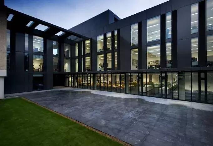 在英国读高中是什么体验,在英国读博士怎么过