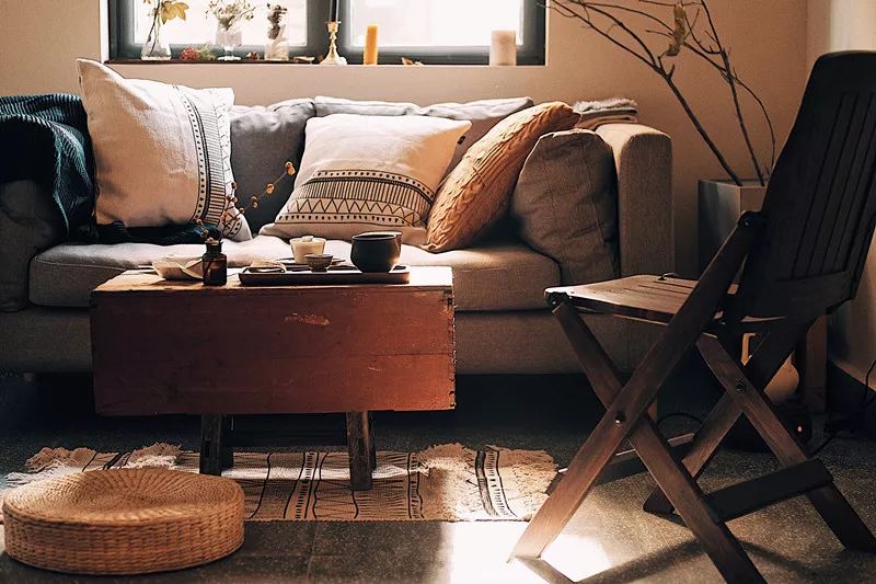 菜吧:她不上班也不靠脸吃饭,住2层小楼,过上了别人做梦都要的日子