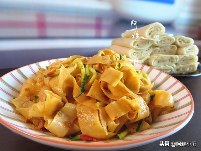 懒人简单凉皮制作方法视频,凉皮的做法懒人凉皮