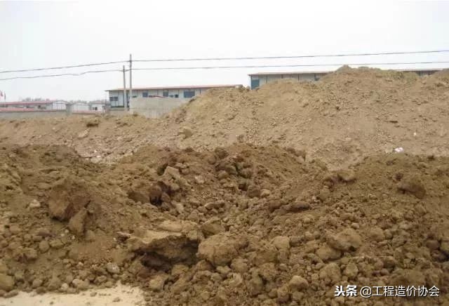 建筑工程质量通病防治手册最新版,市政道路工程质量通病原因