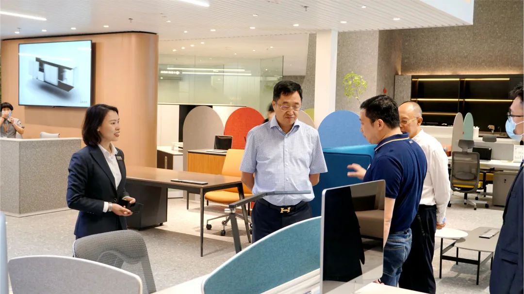 热烈欢迎集团领导莅临座谈会,热烈欢迎领导莅临参观交流