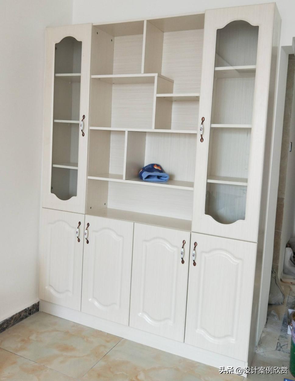 2020年轻奢餐厅酒柜效果图,2021高端大气上档次的厨房酒柜