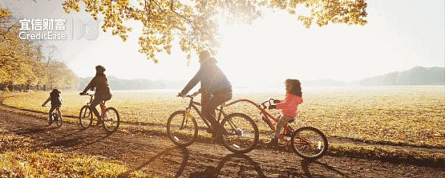 靠卖衣服变成亿万富翁,靠卖衣服赚80亿