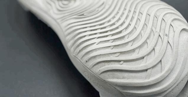 uaspawn2恩比德2代,安德玛恩比德比赛spawn2