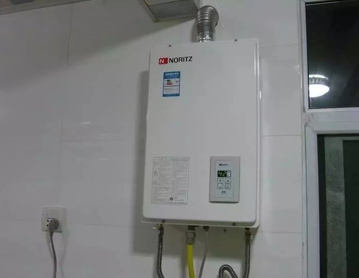 能率万家乐林内热水器,万家乐与万和入门级电热水器对比