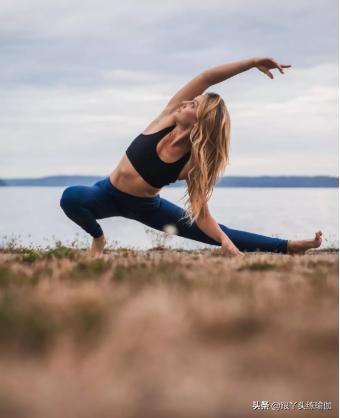 双人瑜伽的好处与作用,瑜伽2个动作