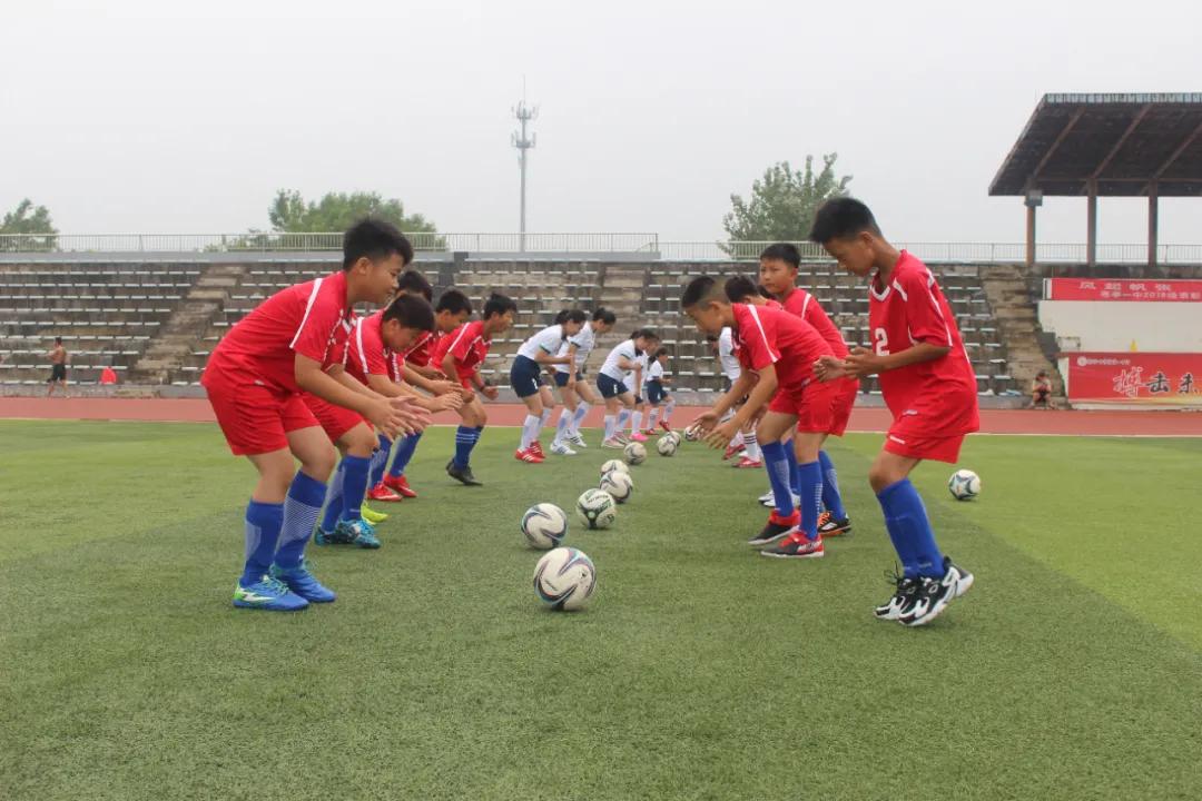 足球训练营寒假封闭,体育训练营寒亭