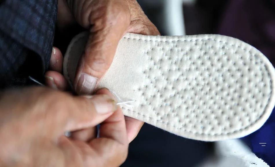 农村做的布底鞋,自家做的布底鞋