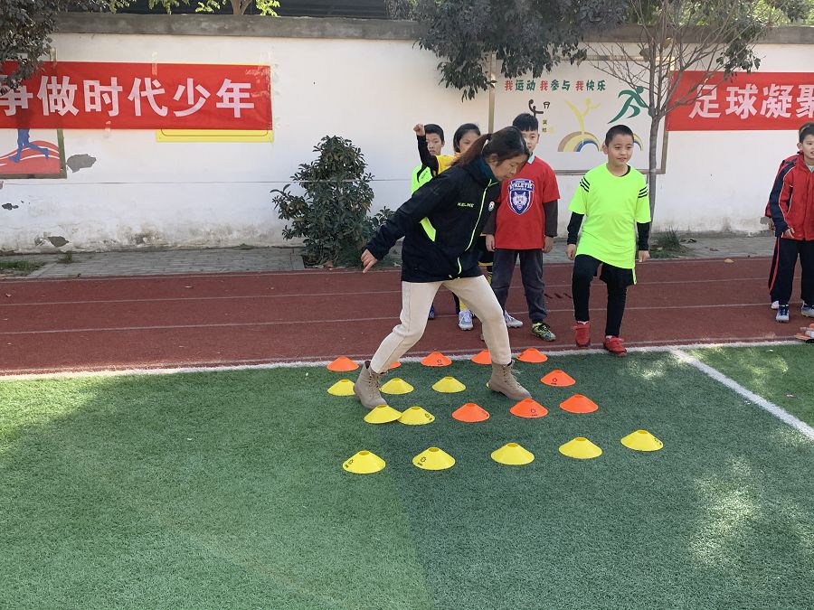 鐪佺骇瓒崇悆楠ㄥ共鏁欏笀鍩硅,鏍″洯瓒崇悆楠ㄥ共鏁欏笀鍩硅