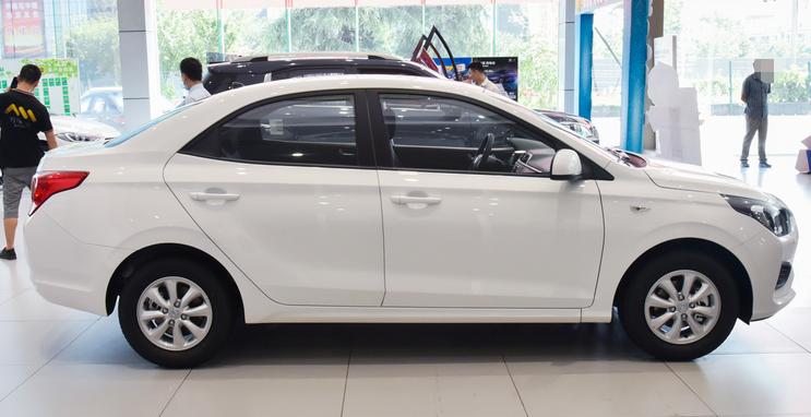 北京现代瑞纳1.4手动落地价明细,现代瑞纳2014款1.4l手动时尚型gs